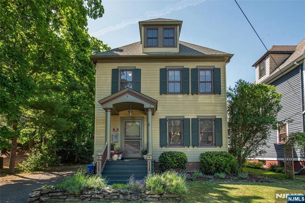 Unit for sale at 35 Brookside, Caldwell, NJ 07006