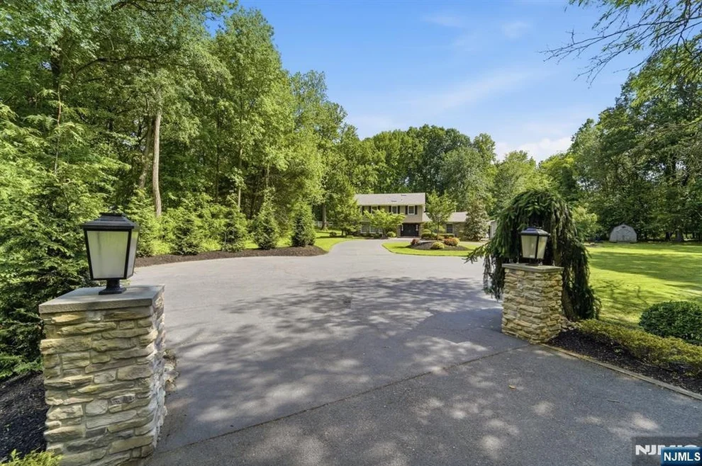 Unit for sale at 1 Marlboro, Marlboro, NJ 07751