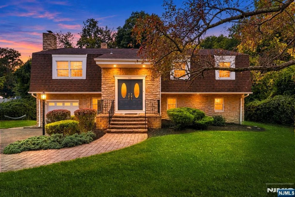 Unit for sale at 61 Geoffrey, Wayne, NJ 07470