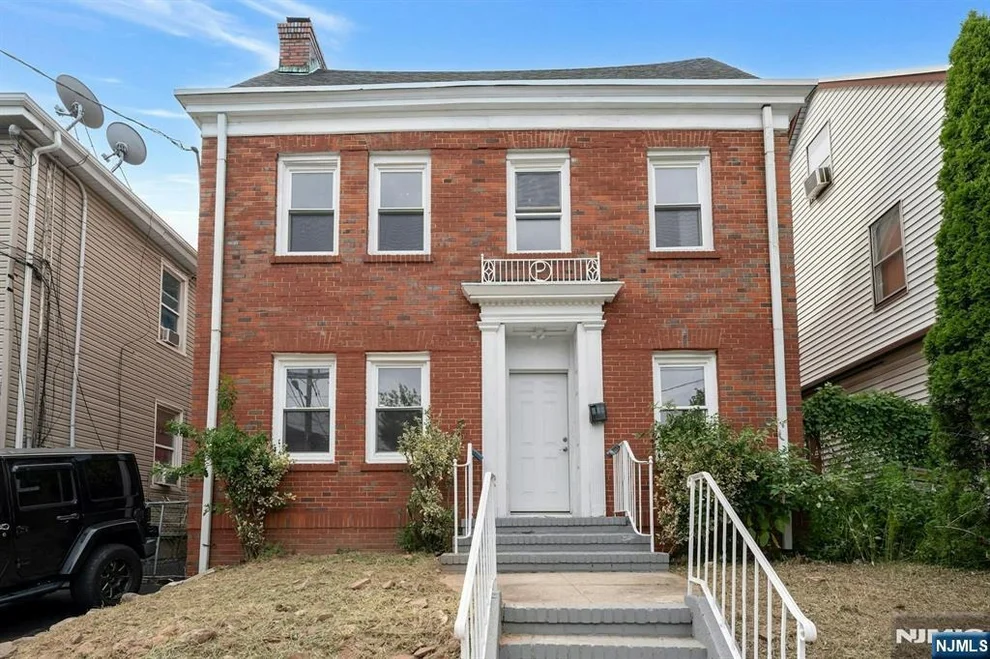 Unit for sale at 513 Sandford, Newark, NJ 07106