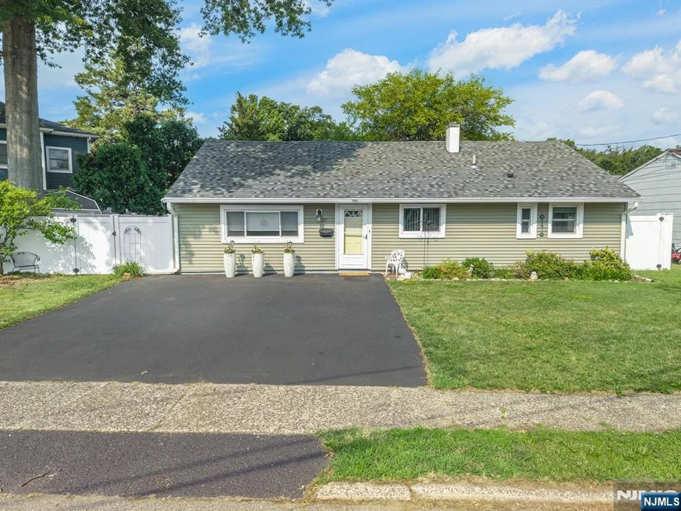 Unit for sale at 57 Meakin, Rochelle Park, NJ 07662