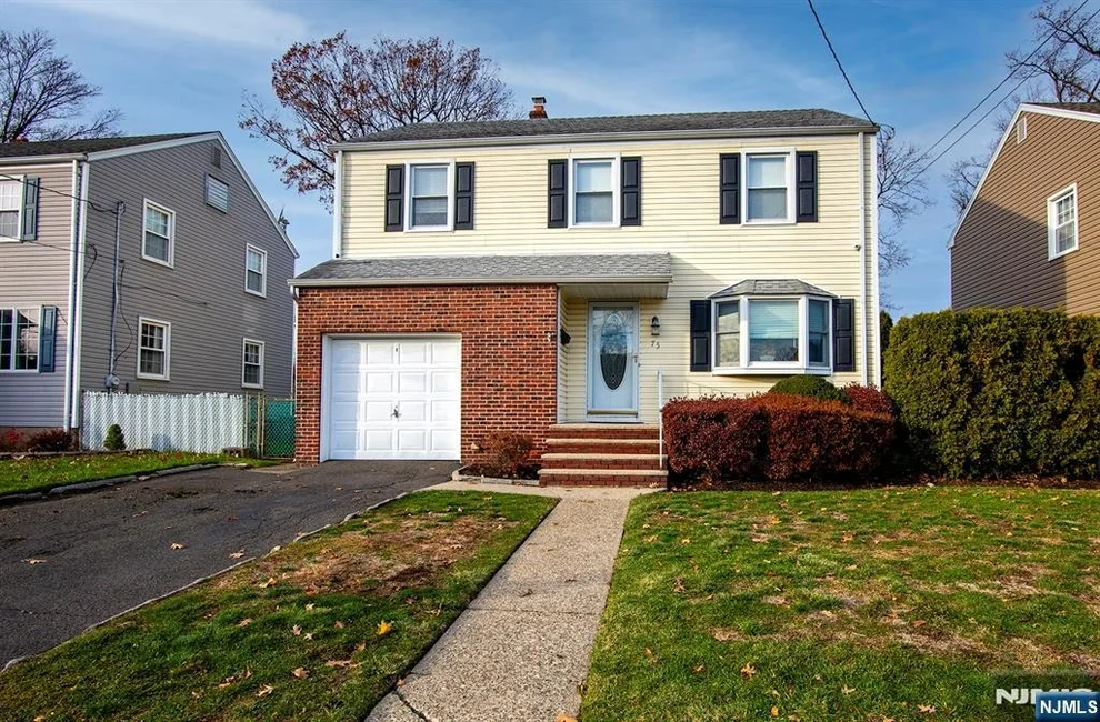 Unit for sale at 75 17th, Elmwood Park, NJ 07407