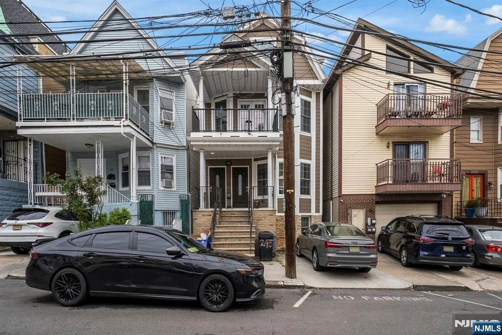 Unit for sale at 245 Jewett, Jersey City, NJ 07304