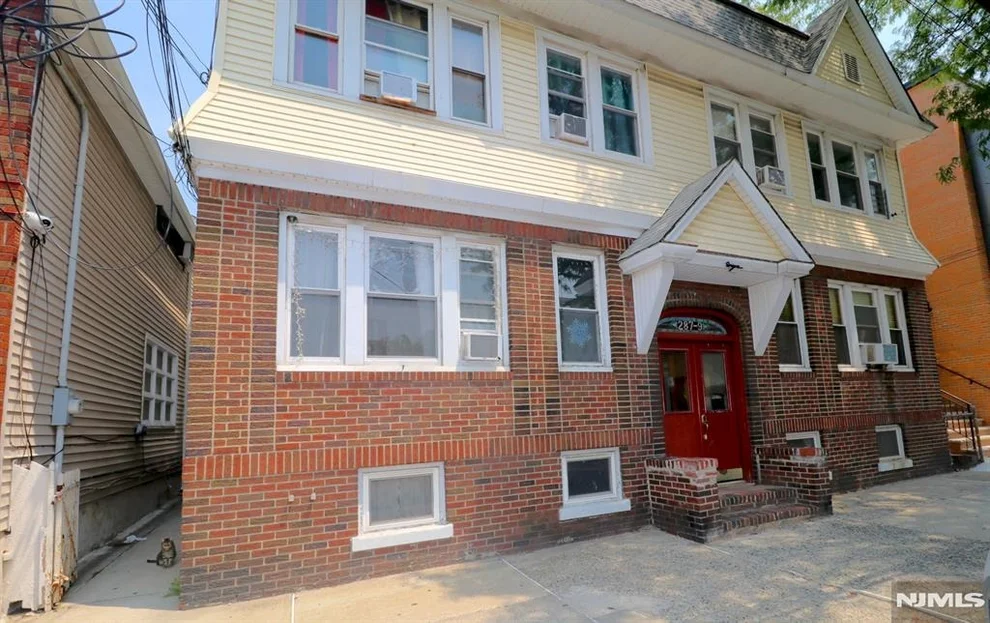 Unit for sale at 287-289 New York, Newark, NJ 07105