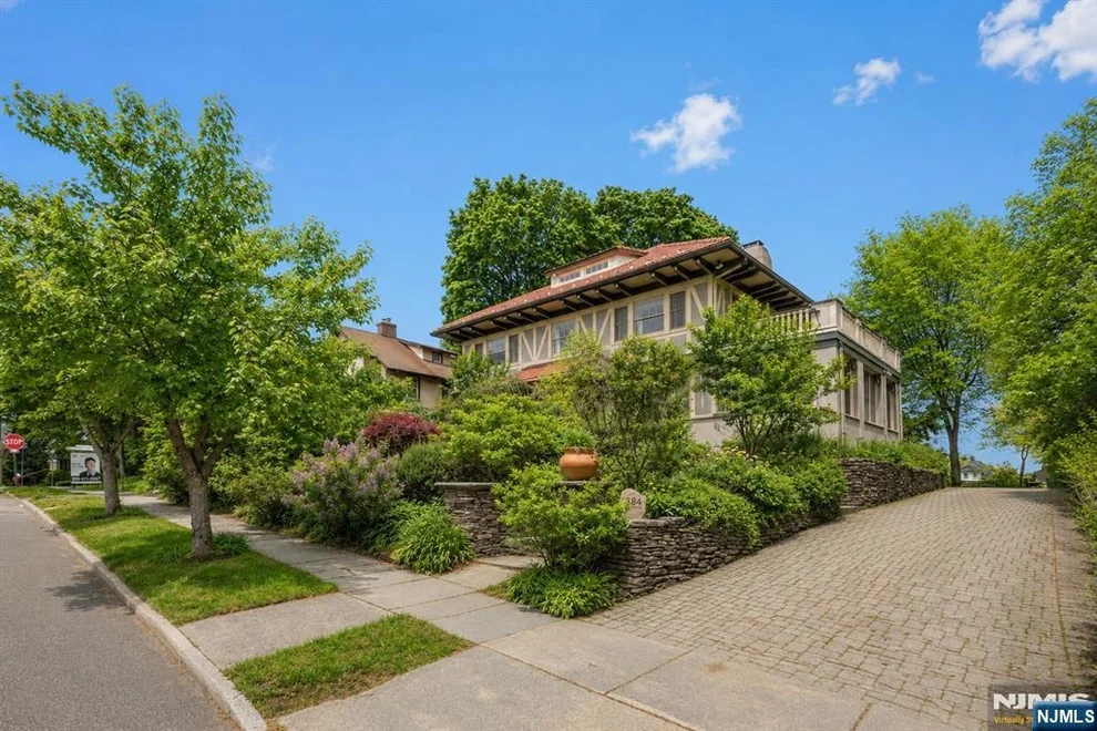 Unit for sale at 384 Anderson, Hackensack, NJ 07601