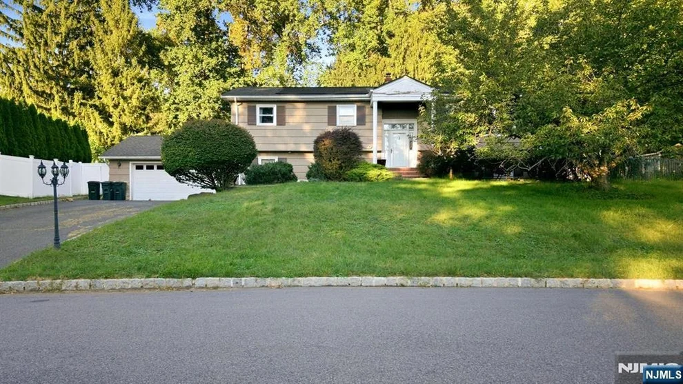 Unit for sale at 10 Rosemere, West Caldwell, NJ 07006