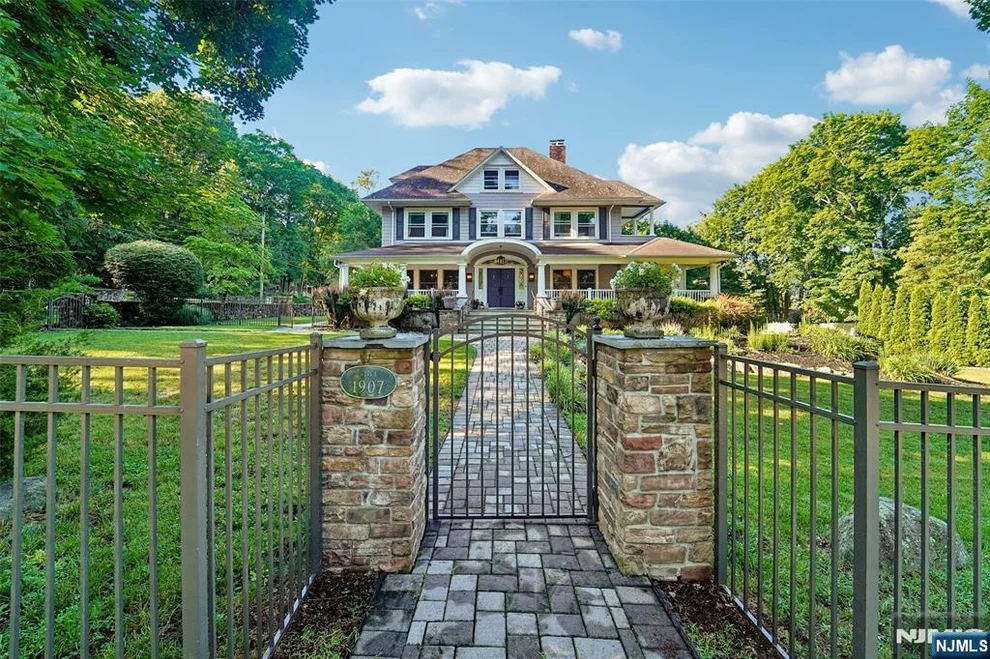 Unit for sale at 30 Olney, Mahwah, NJ 07430
