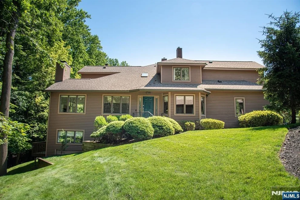 Unit for sale at 23 Lakeview, Old Tappan, NJ 07675
