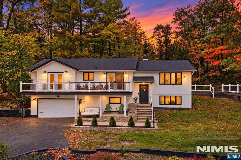 Unit for sale at 19 Somerville, West Milford, NJ 07421