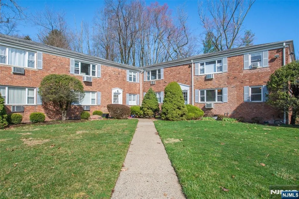 Unit for sale at 43 Conforti, West Orange, NJ 07052