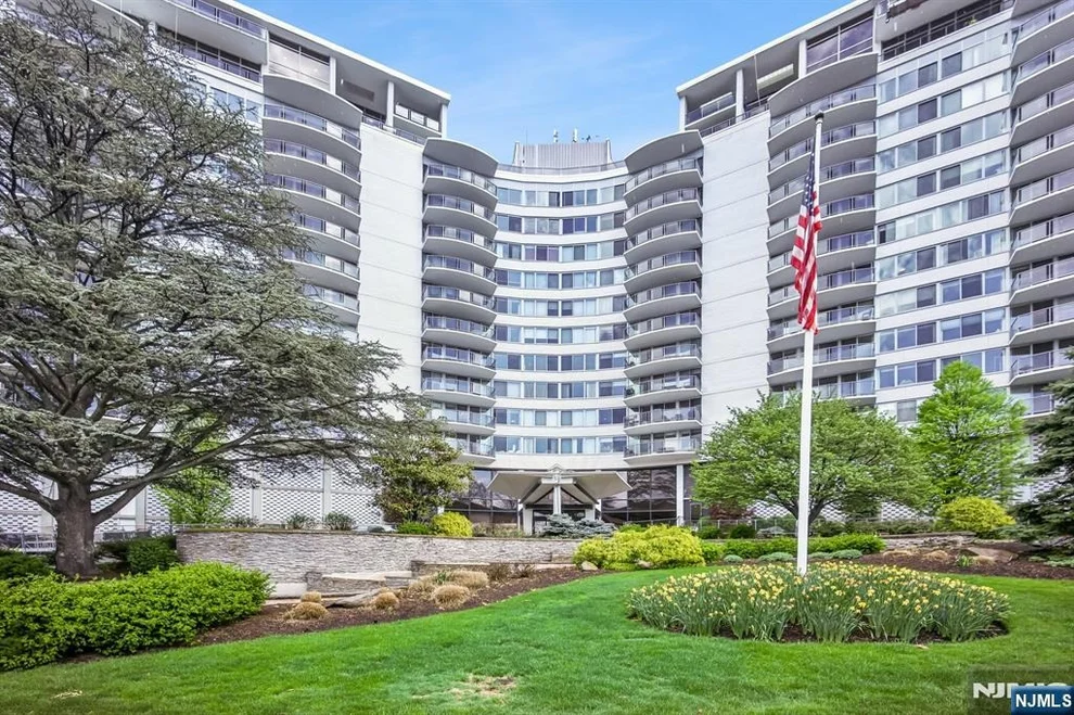 Unit for sale at 1 Claridge, Verona, NJ 07044