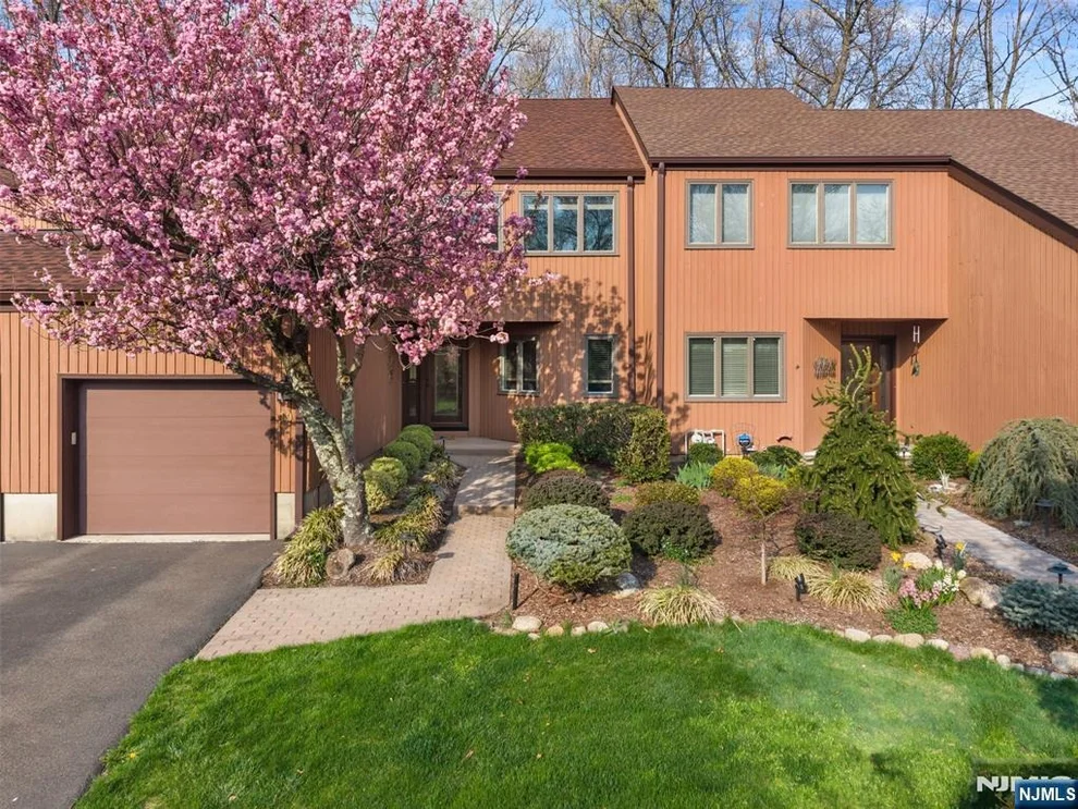 Unit for sale at 19 Indian Field, Mahwah, NJ 07430