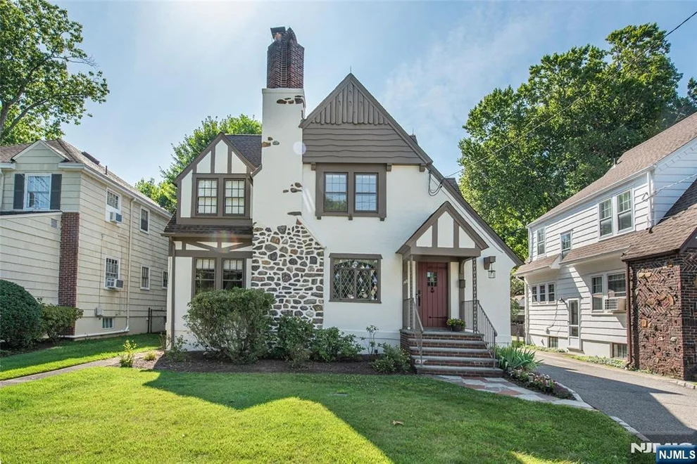 Unit for sale at 148 Smull, Caldwell, NJ 07006