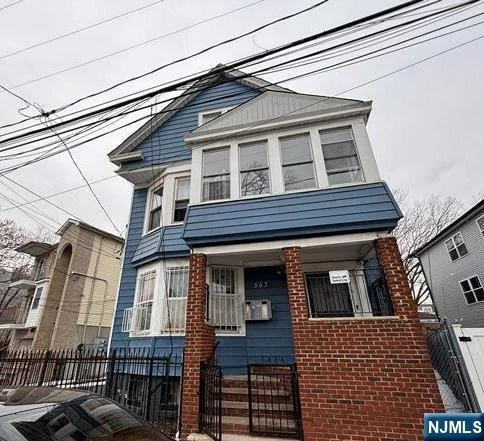 Unit for sale at 555 10th, Newark, NJ 07103
