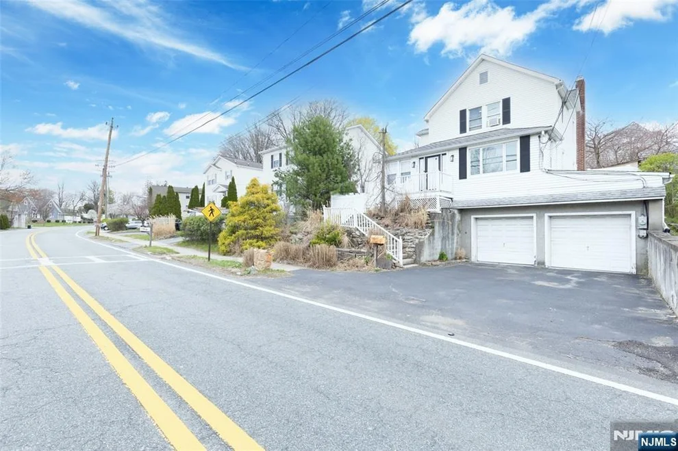 Unit for sale at 111 Ramapo Valley, Mahwah, NJ 07430