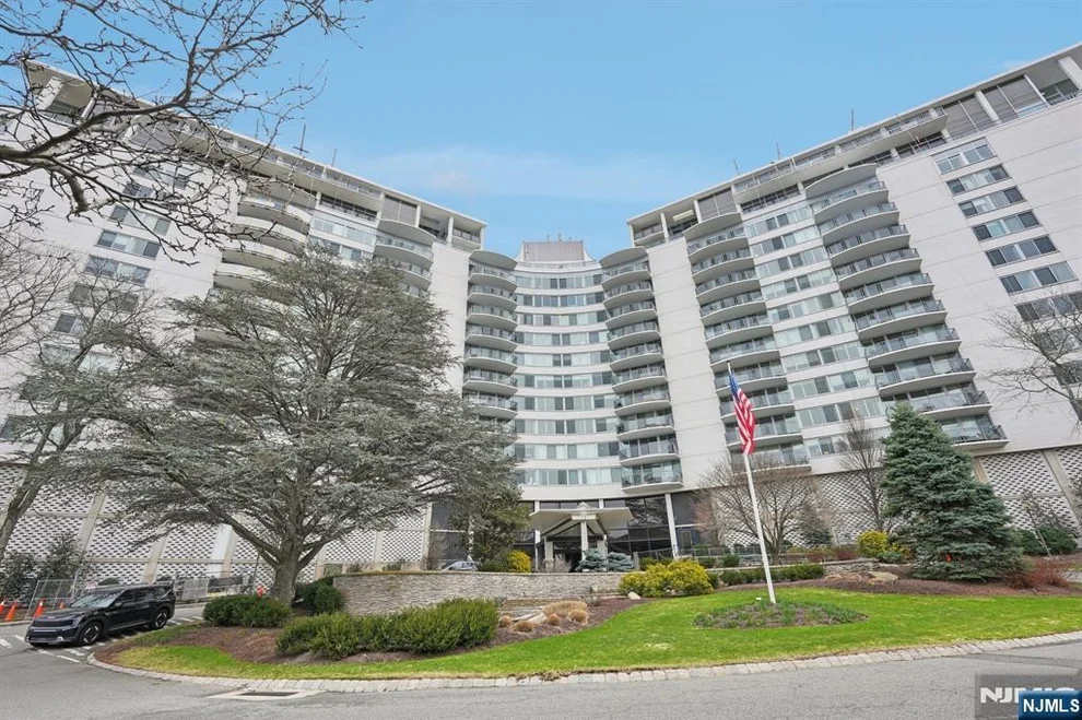Unit for sale at 1 Claridge, Verona, NJ 07044