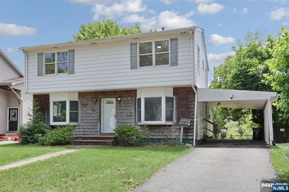 Unit for sale at 48 Momar, Bergenfield, NJ 07621