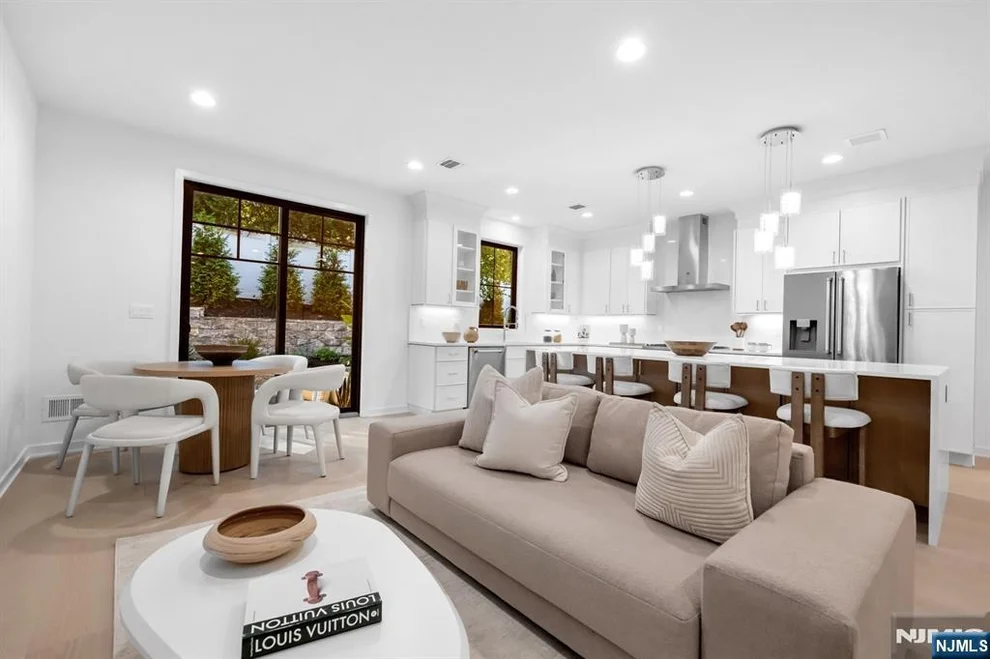Unit for sale at 5 Fey, Oradell, NJ 07649