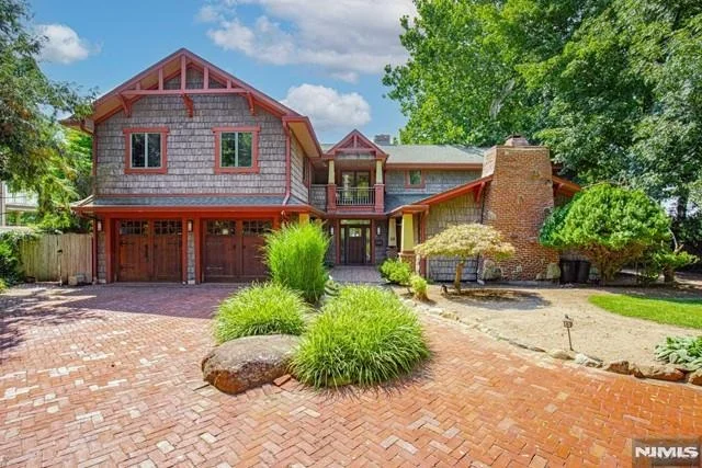 Unit for sale at 12 Alcott, Mahwah, NJ 07430