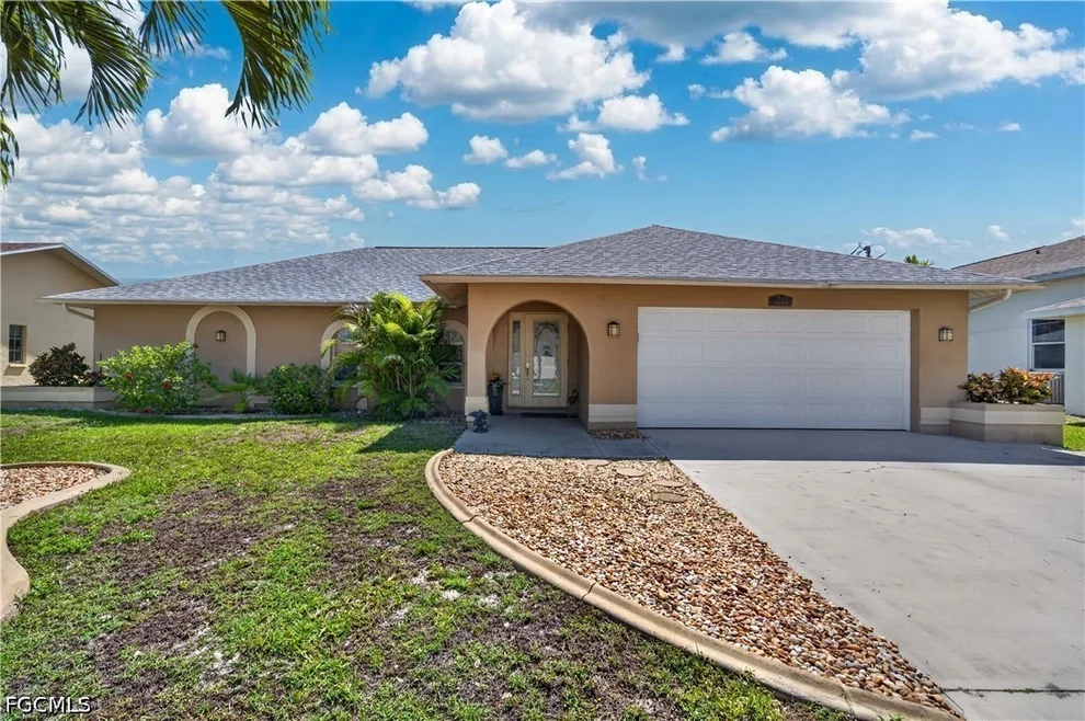 Unit for sale at 4005 SW 27th Avenue, Cape Coral, FL 33914