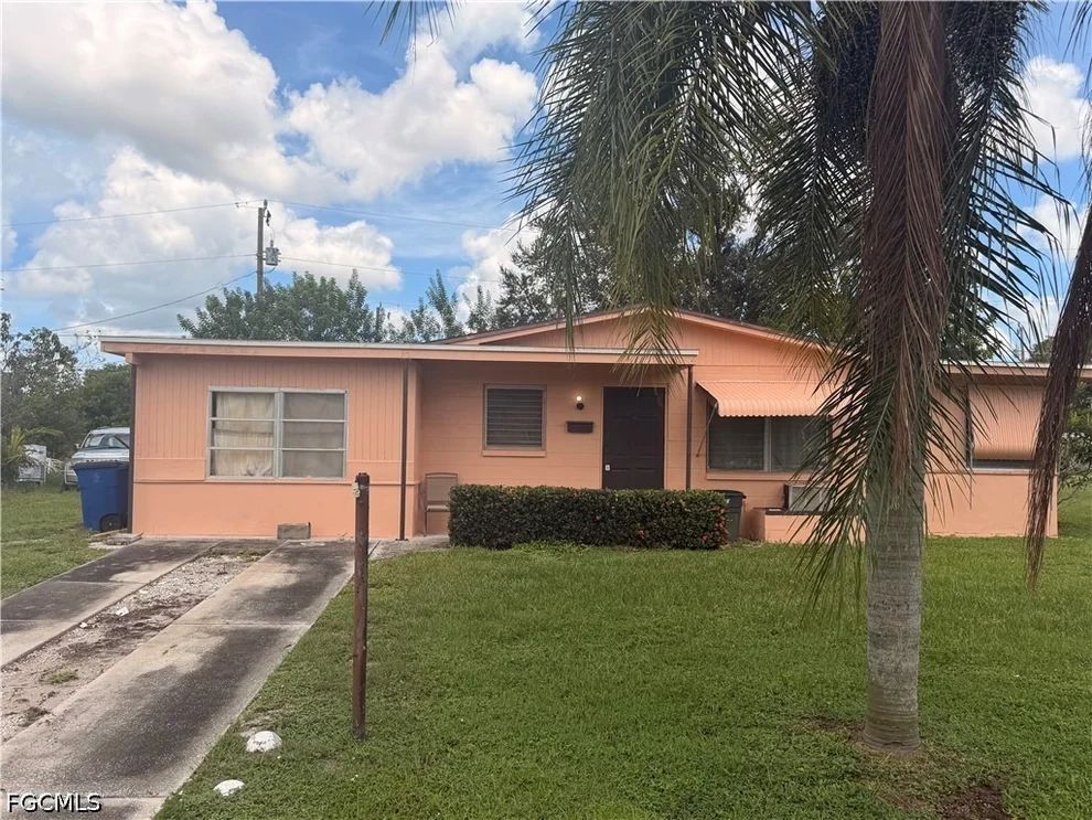 Unit for sale at 1152 Navajo Avenue, Lehigh Acres, FL 33936