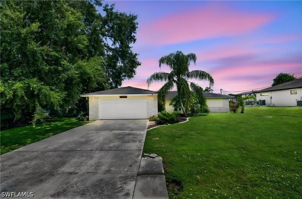 Unit for sale at 13512 Caribbean Boulevard, Fort Myers, FL 33905