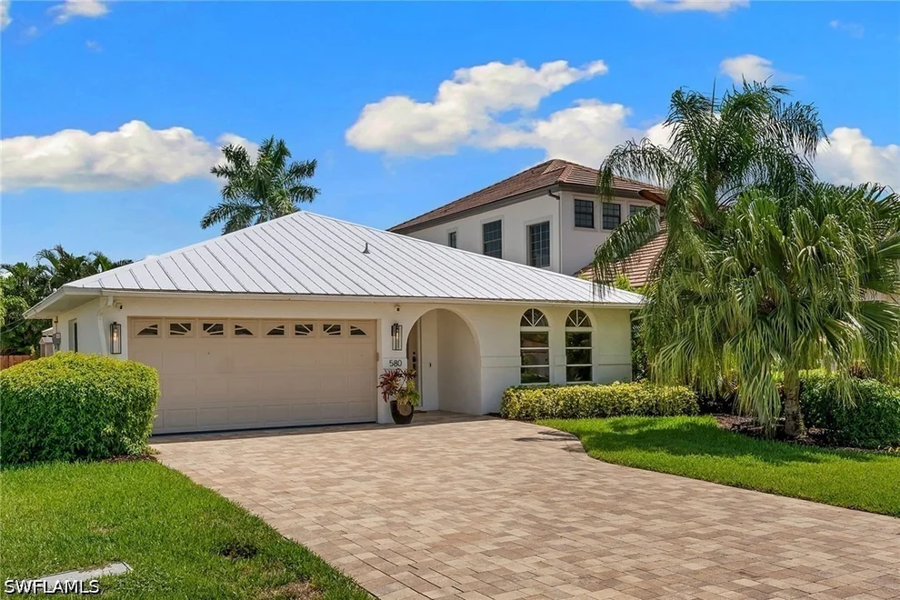 Unit for sale at 580 97th Avenue N, Naples, FL 34108
