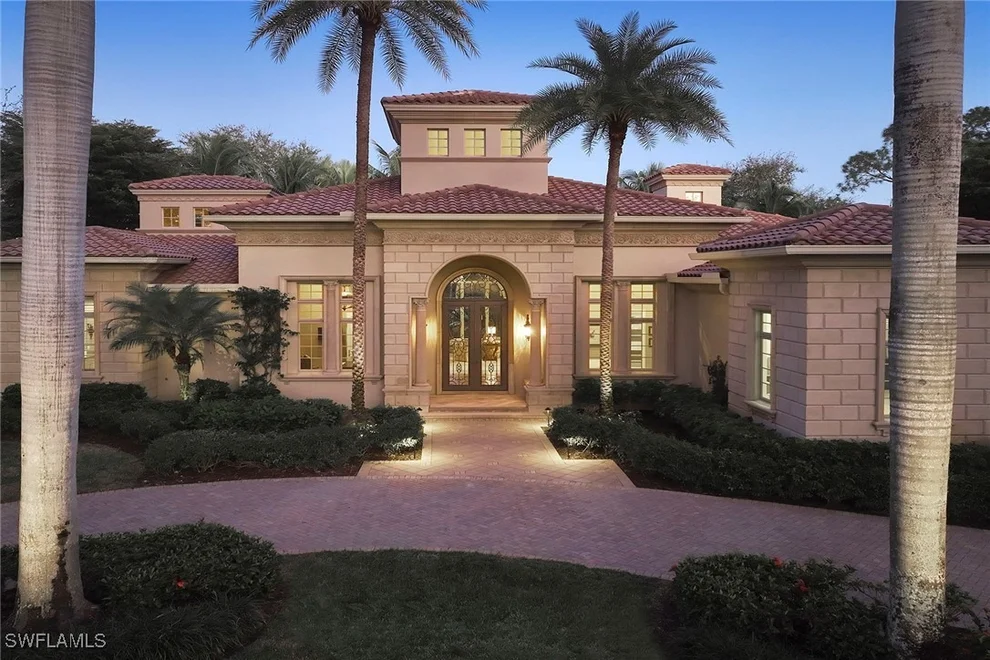 Unit for sale at 2944 Bellflower Lane, Naples, FL 34105