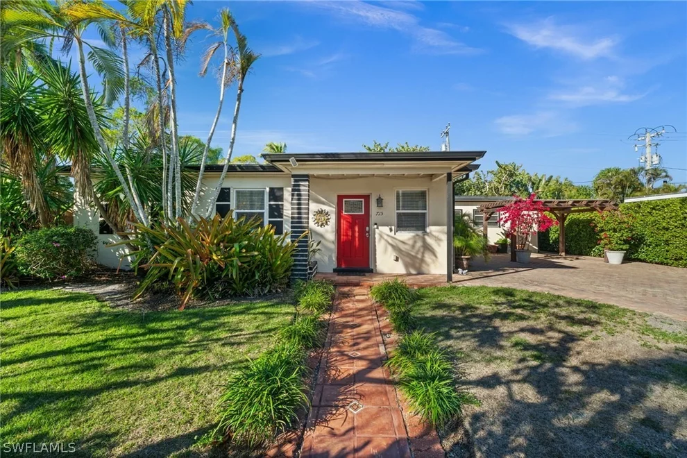 Unit for sale at 715 10TH Street N, Naples, FL 34102