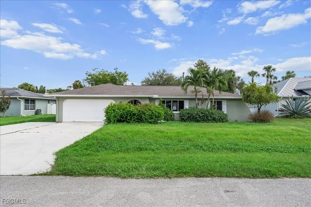 Unit for sale at 17042 Wayzata Court, North Fort Myers, FL 33917
