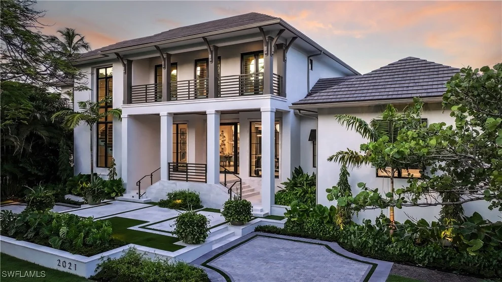 Unit for sale at 2021 Gordon Drive E, Naples, FL 34102
