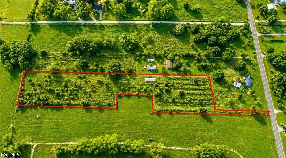 Unit for sale at 3921 Ft Denaud RD SW, Labelle, FL 33935