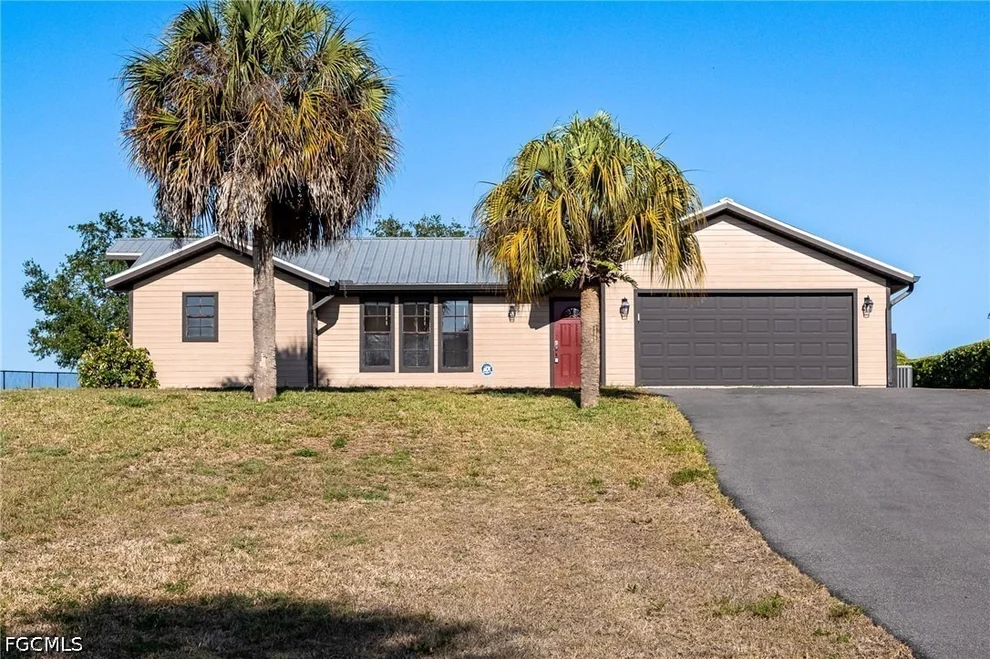 Unit for sale at 550 Caloosa Estates Drive, Labelle, FL 33935