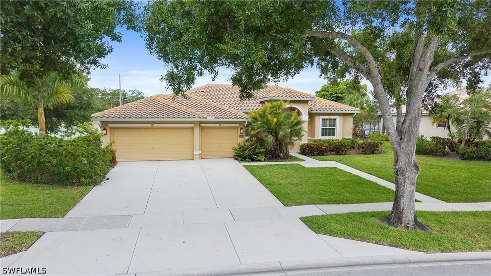 Unit for sale at 3323 Mystic River Drive, Naples, FL 34120