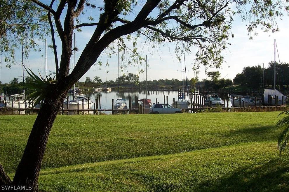 Unit for sale at 1070 Villa Drive, Labelle, FL 33935