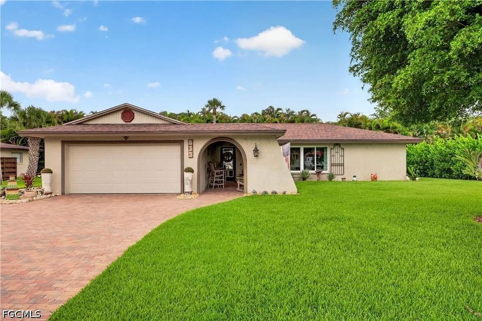 Unit for sale at 833 N Town And River Drive, Fort Myers, FL 33919