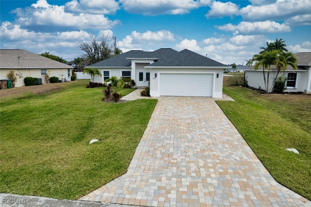Unit for sale at 1633 SW 43rd Street, Cape Coral, FL 33914