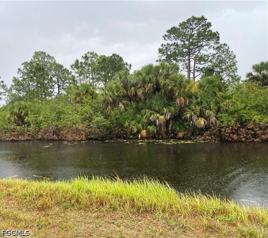 Unit for sale at 515 Naples Avenue S, Lehigh Acres, FL 33974