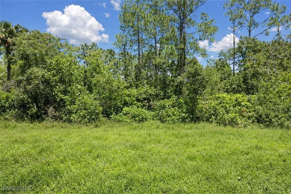Unit for sale at 709 Eugene Cernan Drive, Labelle, FL 33935