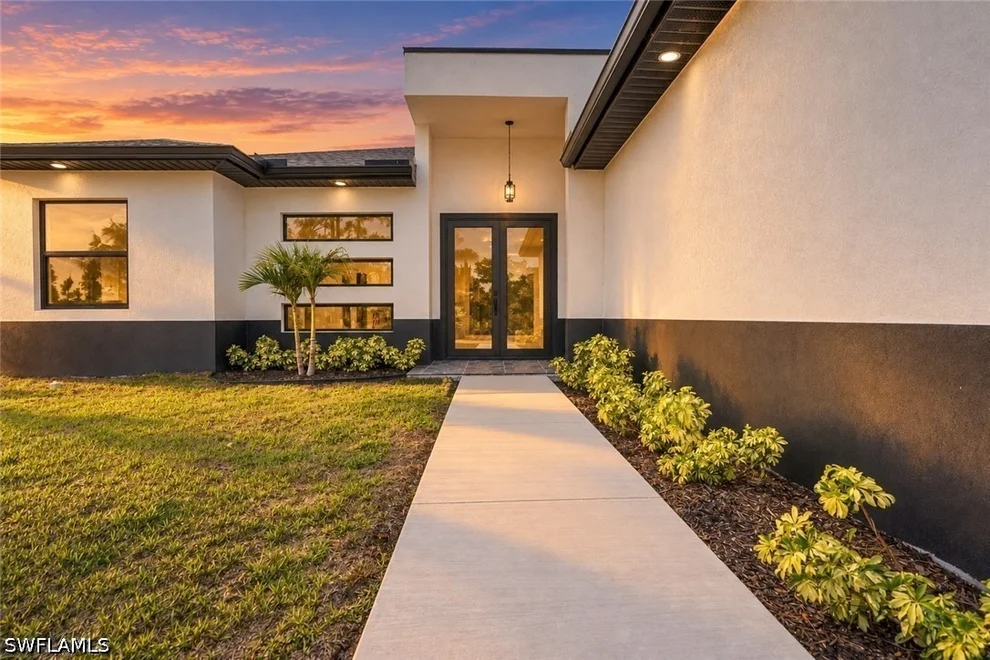 Unit for sale at 2909 Dora Avenue N, Lehigh Acres, FL 33971