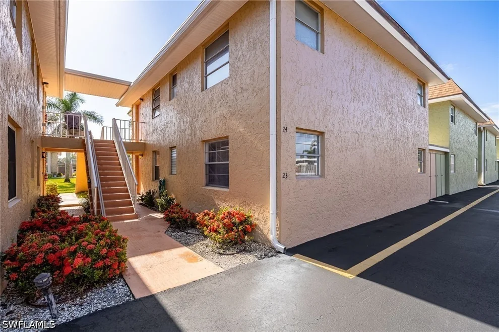Unit for sale at 1400 Pompei Lane, Naples, FL 34103