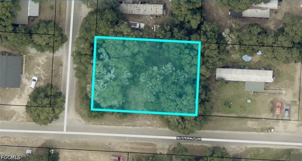 Unit for sale at 6425 Butternut Drive, Milton, FL 32583