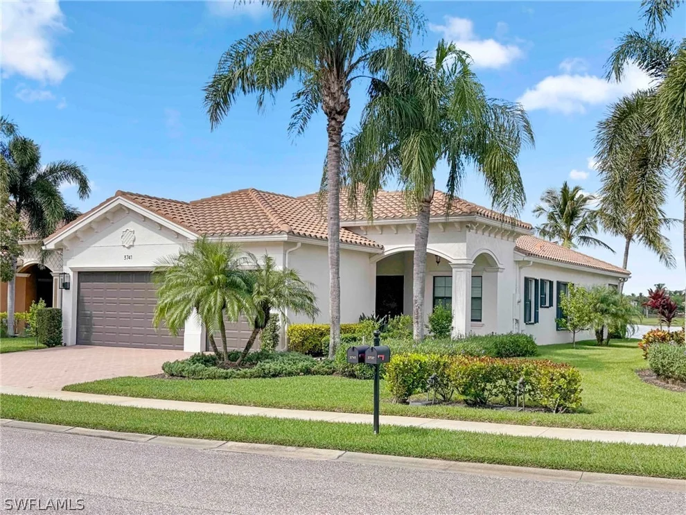 Unit for sale at 3741 Pleasant Springs Drive, Naples, FL 34119