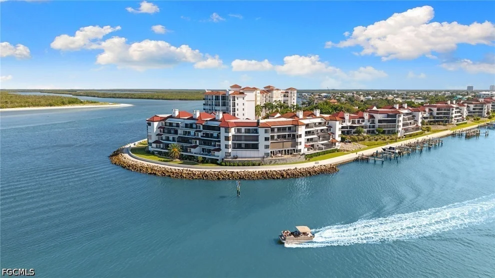 Unit for sale at 533 La Peninsula Boulevard, Naples, FL 34113