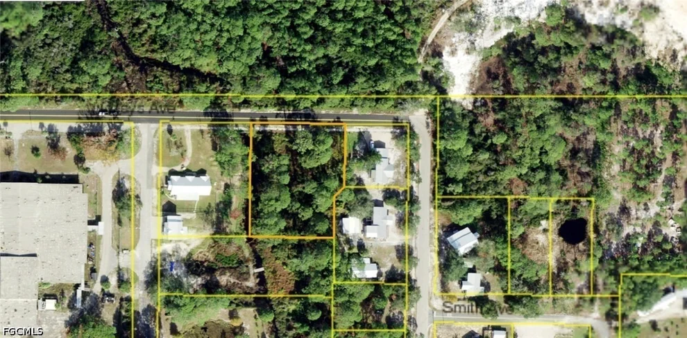 Unit for sale at Gray Avenue, Carrabelle, FL 32322