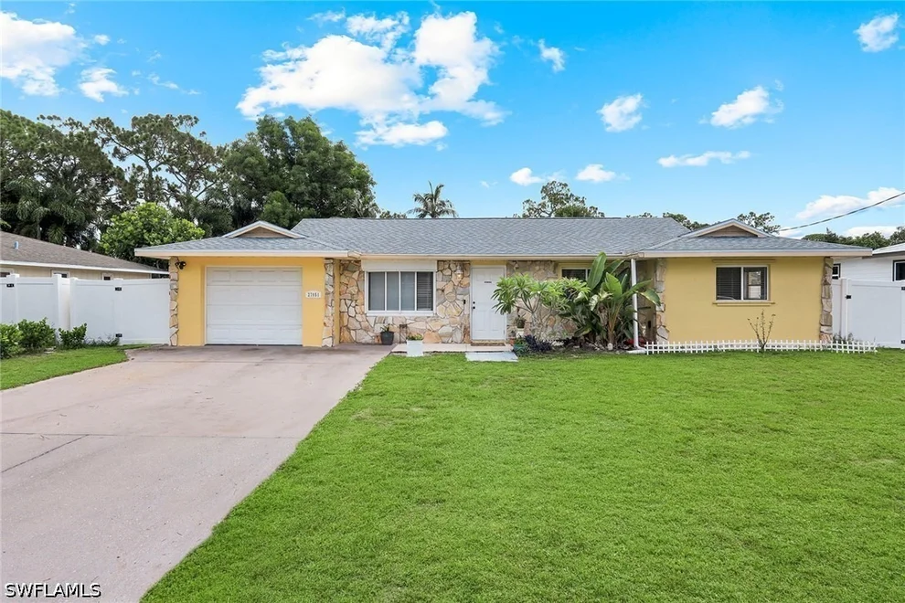 Unit for sale at 27051 Edgewood Street, Bonita Springs, FL 34135