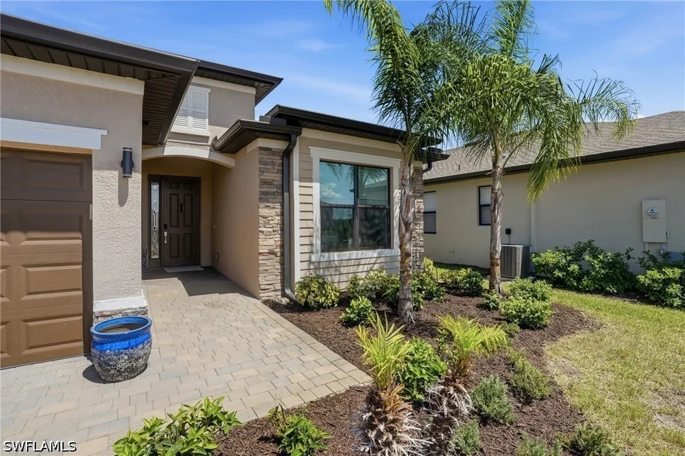 Unit for sale at 3324 Altimira Drive, Fort Myers, FL 33905