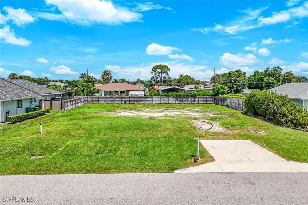 Unit for sale at 741 95th Avenue N, Naples, FL 34108