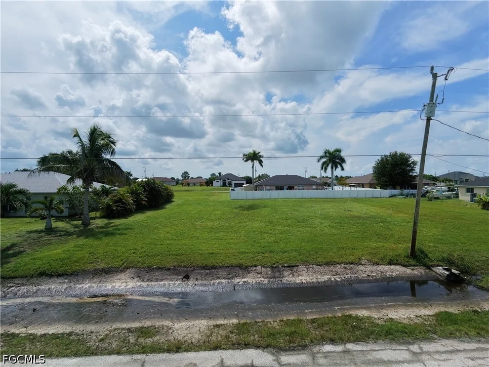 Unit for sale at 2528 NW 7th Terrace, Cape Coral, FL 33993