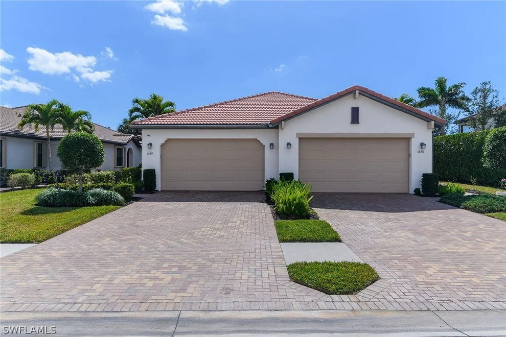 Unit for sale at 1574 Oceania Drive S, Naples, FL 34113